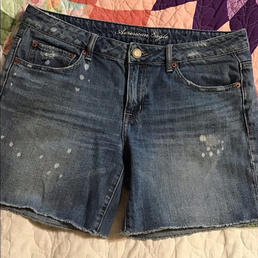 American eagle distressed shorts